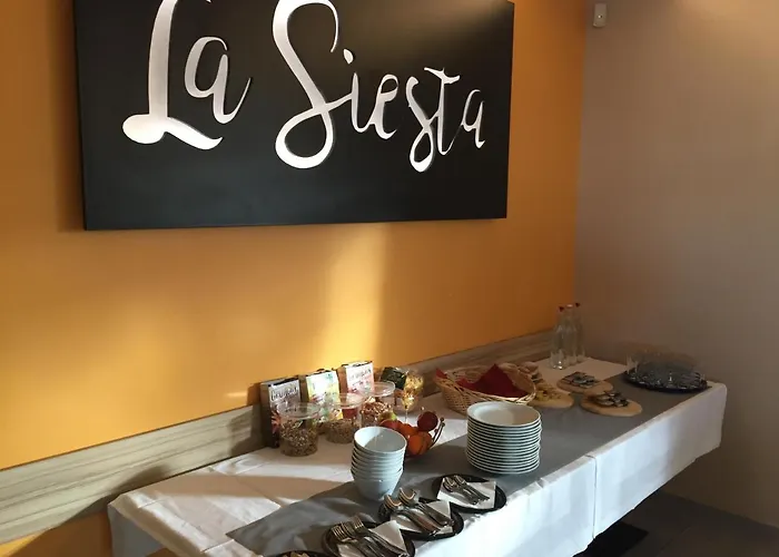 Hotel La Siesta Markovci